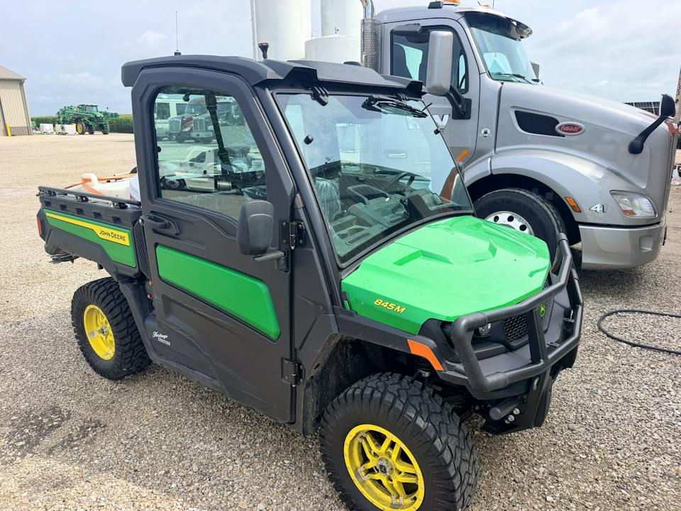 John Deere XUV845M