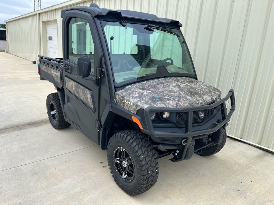 John Deere XUV845R Premium Cab