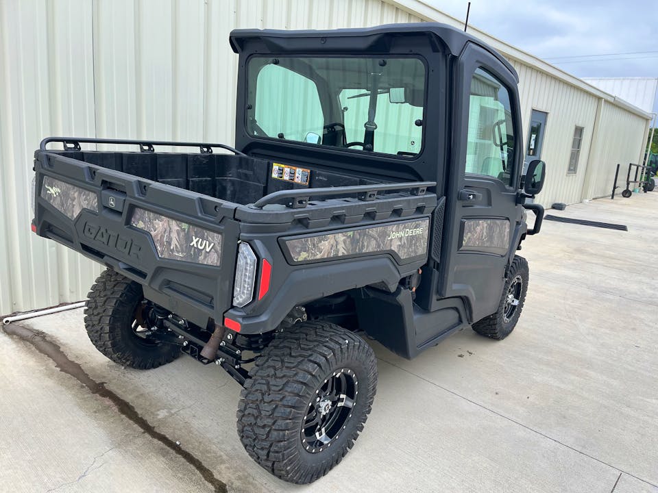 John Deere XUV845R Premium Cab