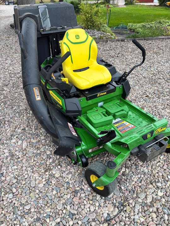 John Deere Z320M