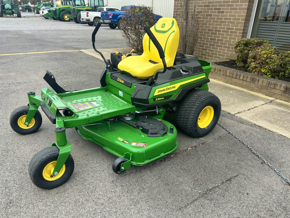 John Deere Z330M