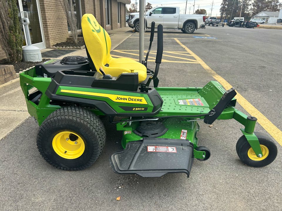John Deere Z330M