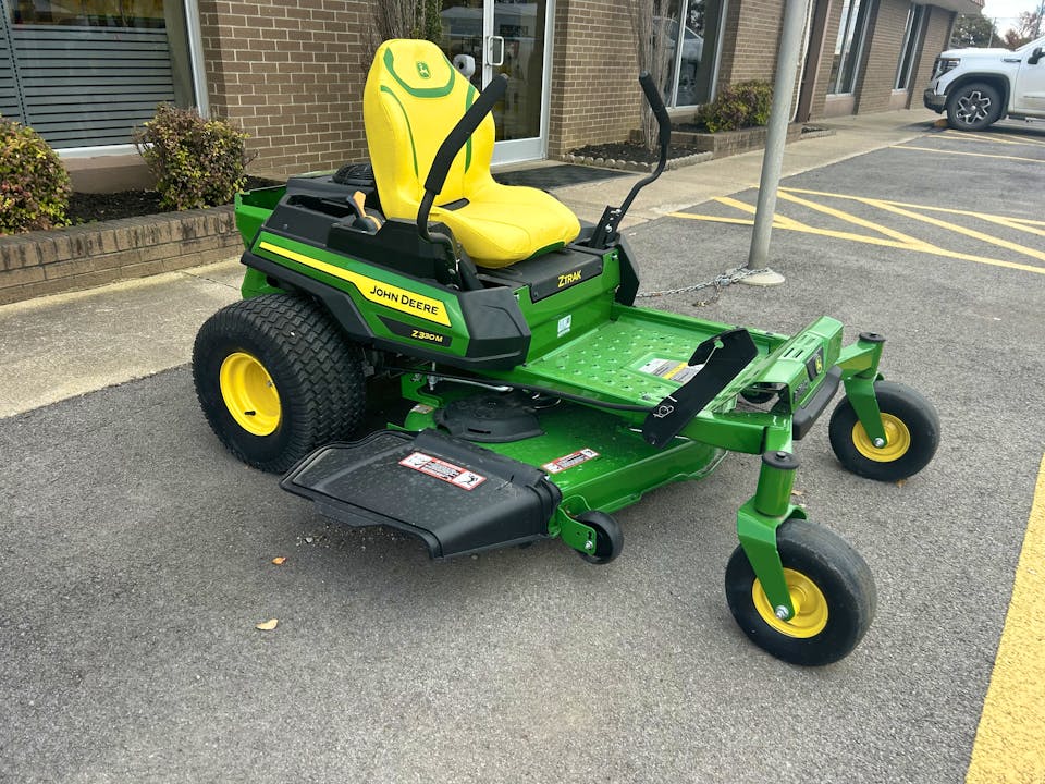 John Deere Z330M