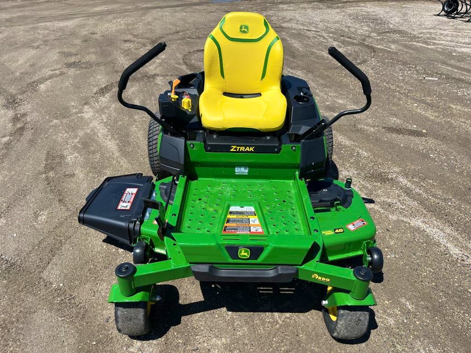 John Deere Z330M
