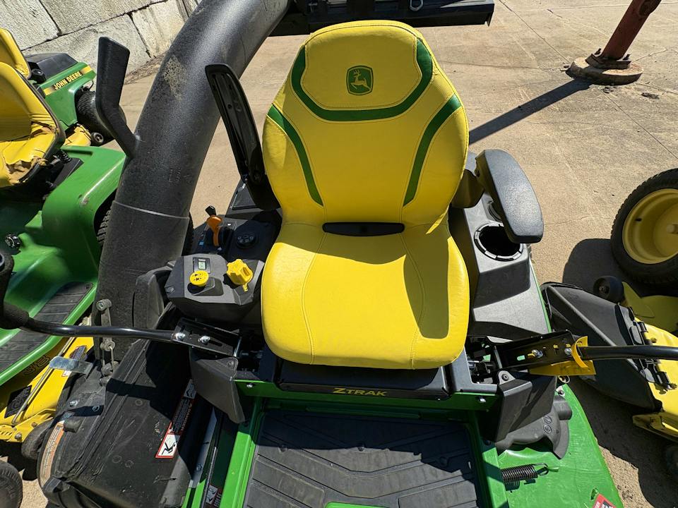 John Deere Z330R