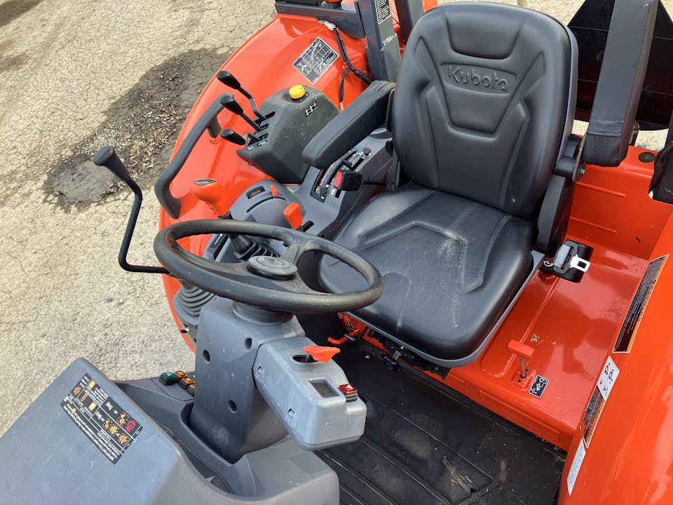 Kubota M5-111