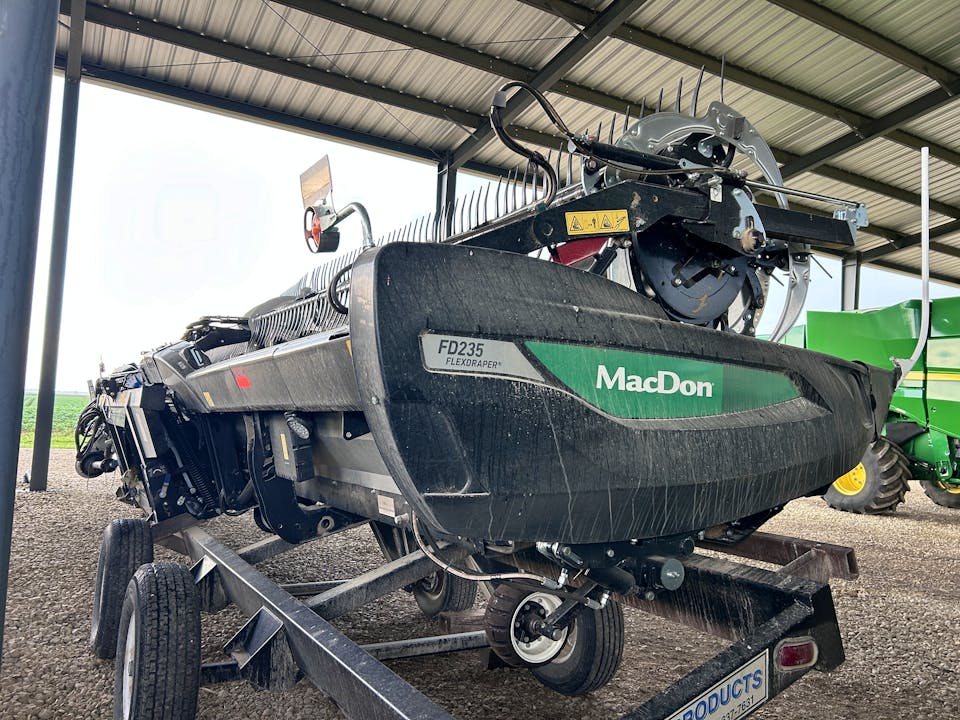 MacDon FD235