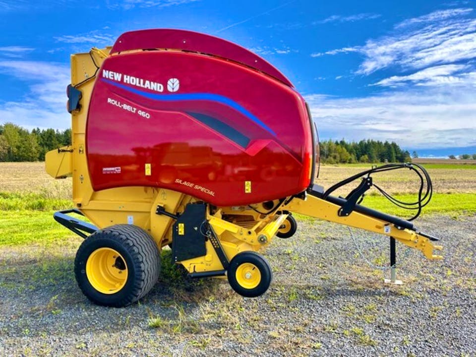 New Holland RB460