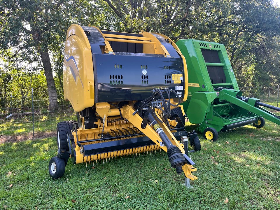 New Holland Rollbelt 460