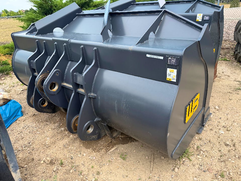 Case 6 YD WL BUCKET