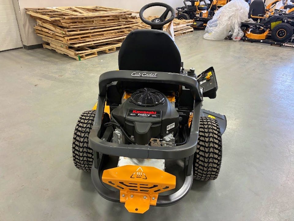 CUB CADET Z246S
