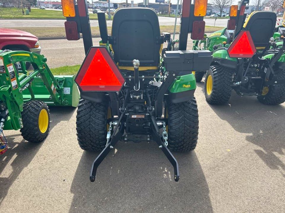John Deere 1025R