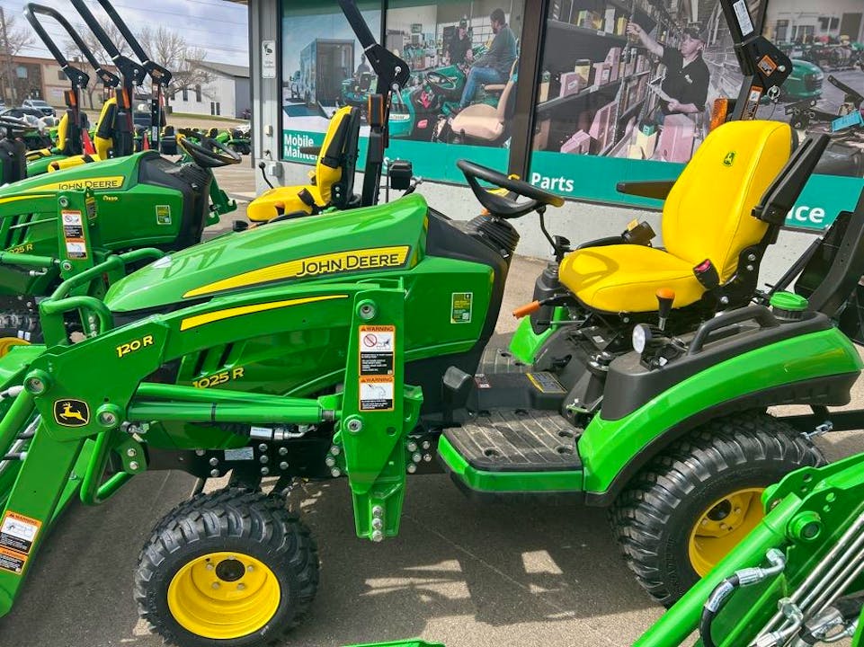 John Deere 1025R
