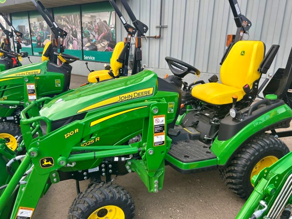 John Deere 1025R