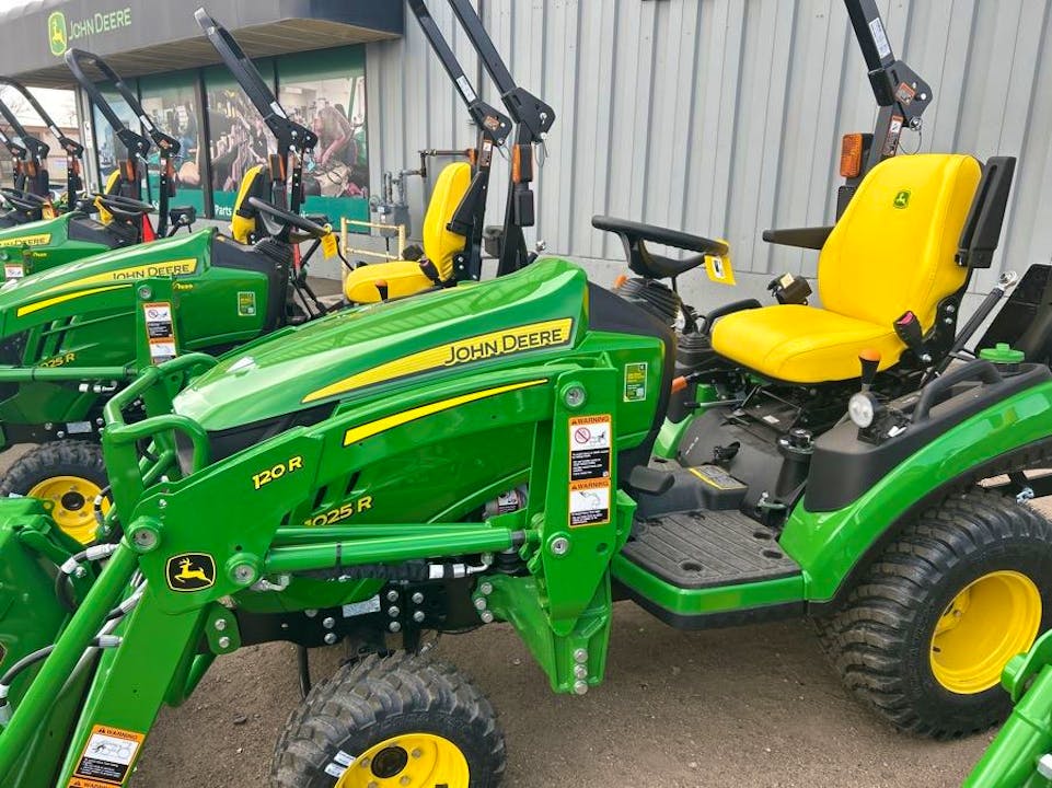 John Deere 1025R