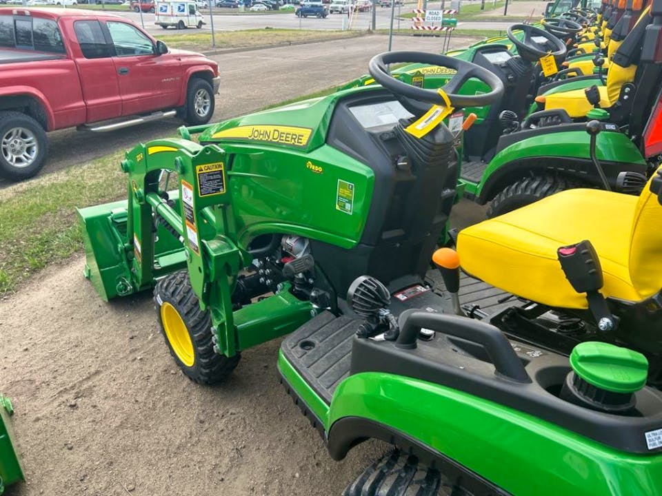 John Deere 1025R