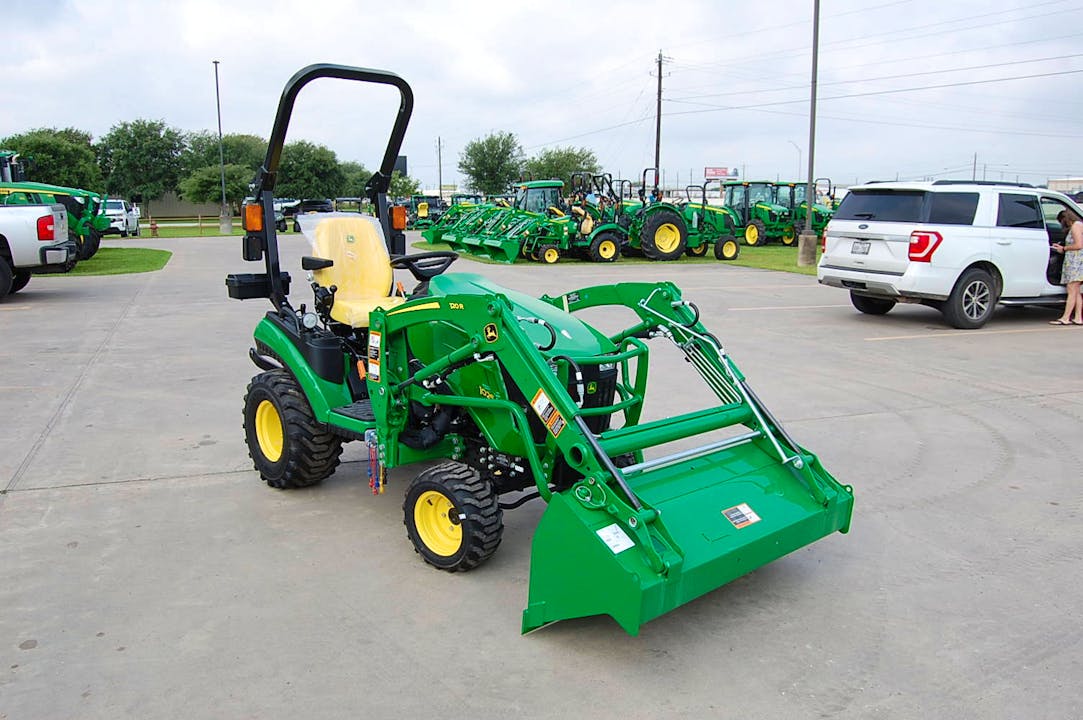 John Deere 1025R