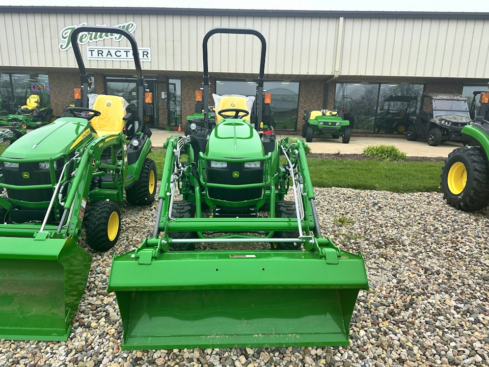 John Deere 2025R