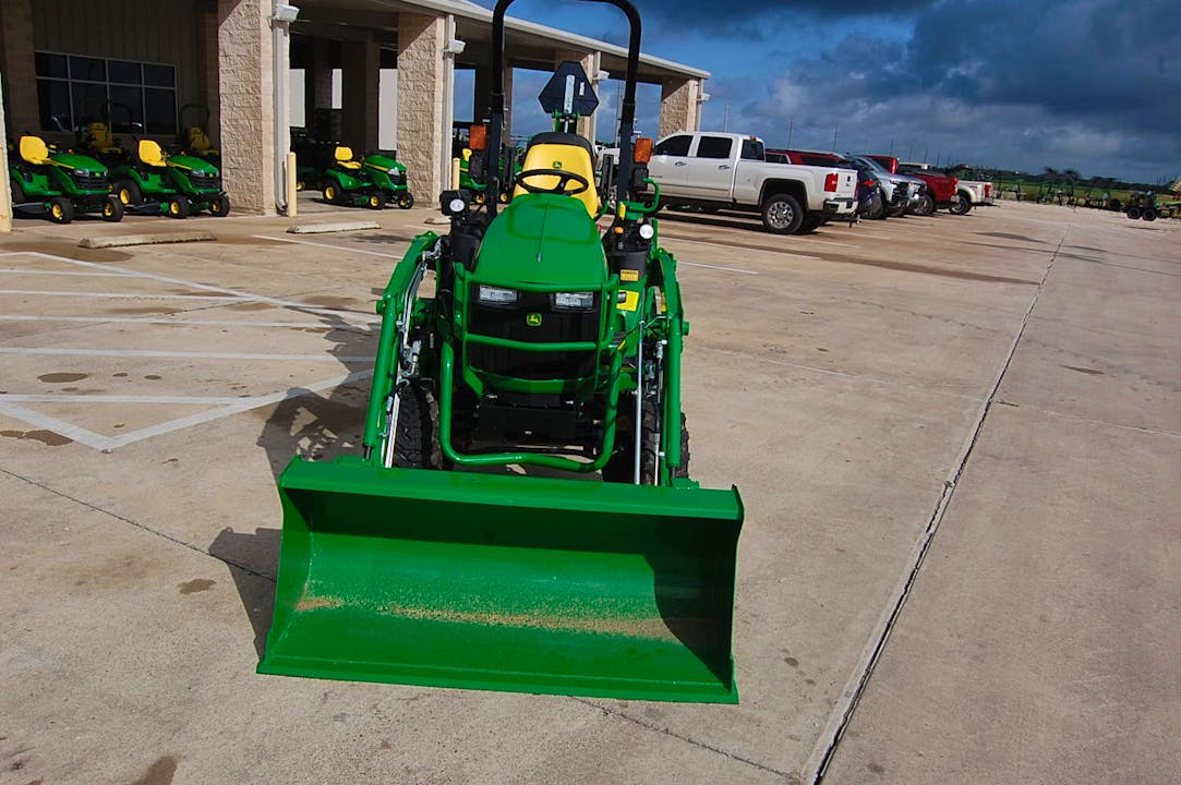 John Deere 2025R