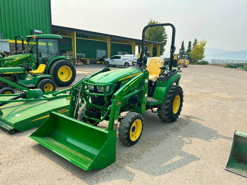 John Deere 2038R