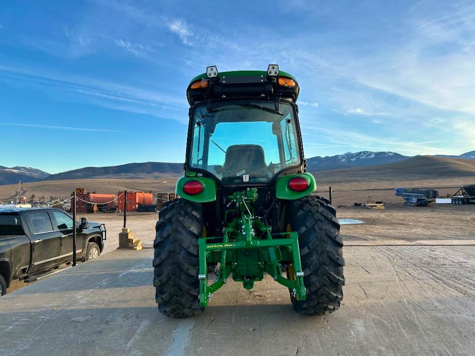 John Deere 3039R