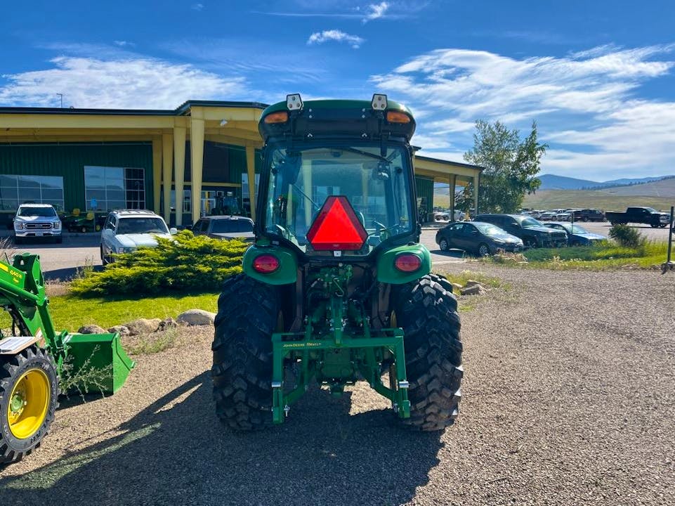 John Deere 3039R