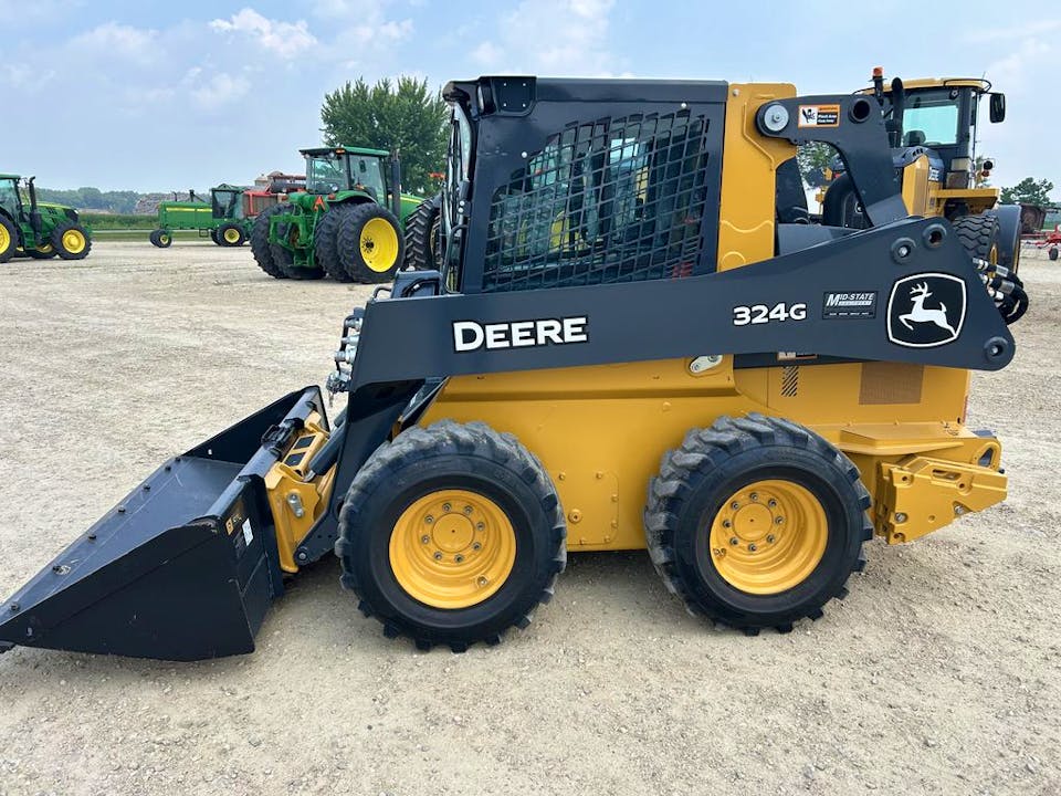 John Deere 324G
