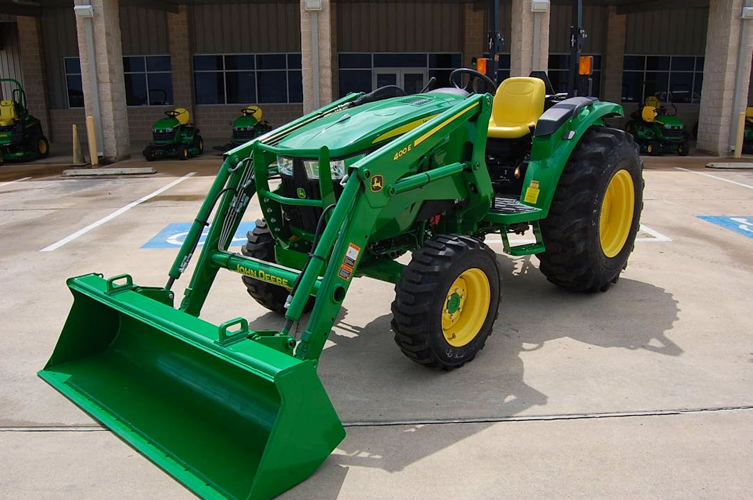John Deere 4044M
