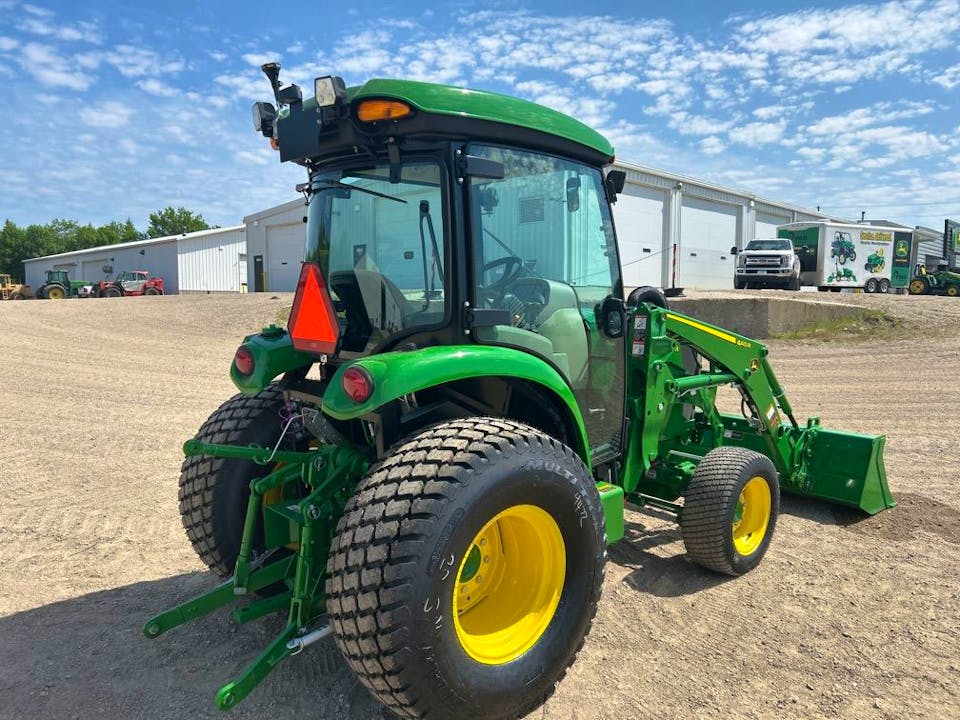 John Deere 4052R