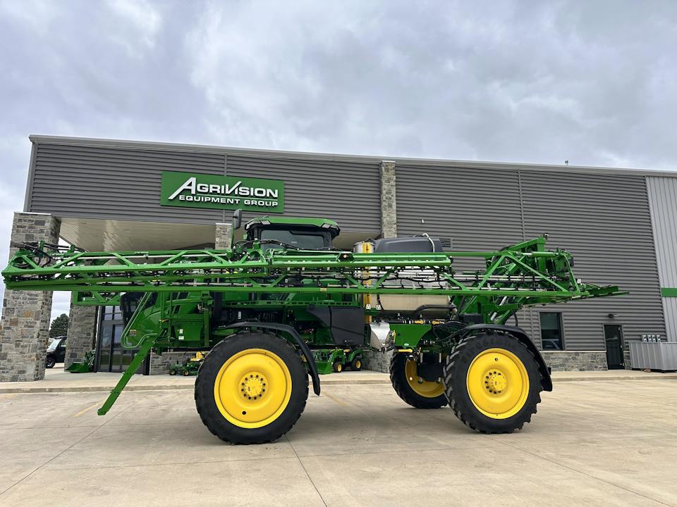 John Deere 412R