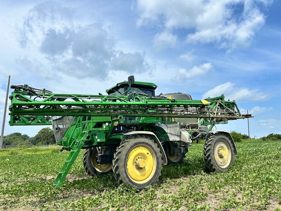 John Deere 412R