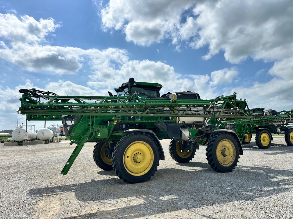 John Deere 412R