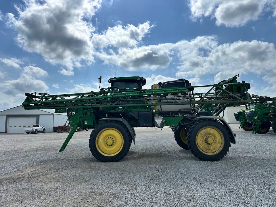 John Deere 412R