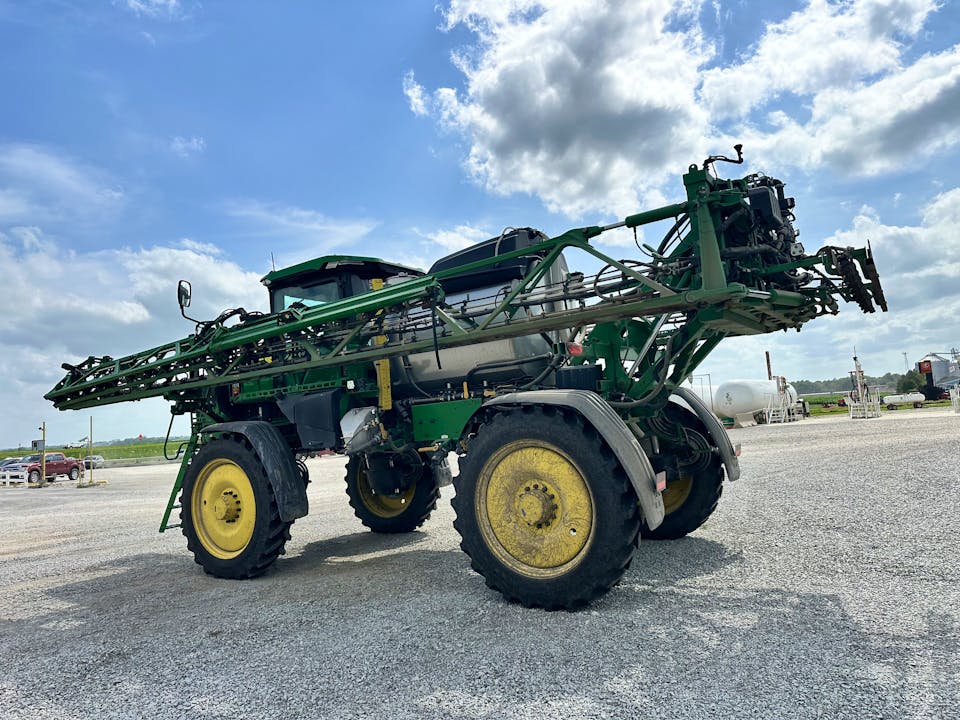 John Deere 412R