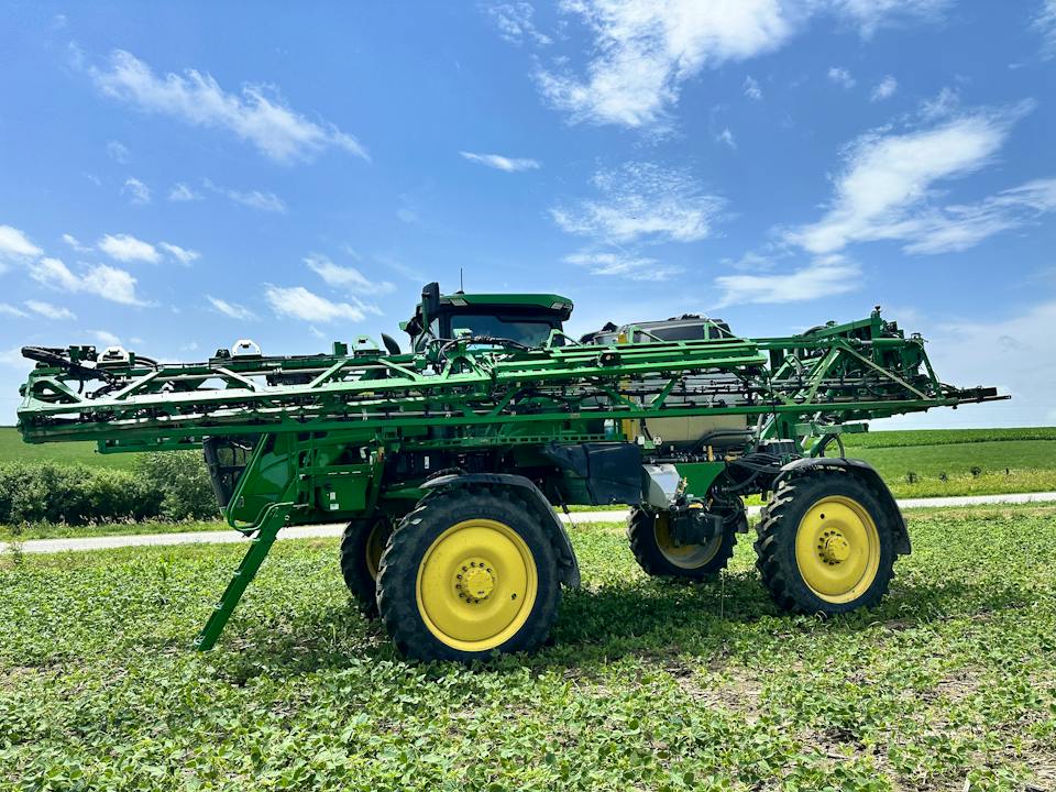 John Deere 412R