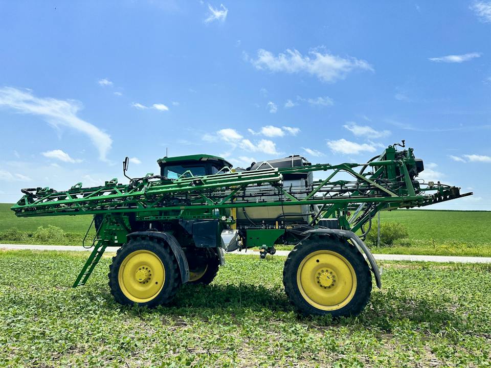 John Deere 412R