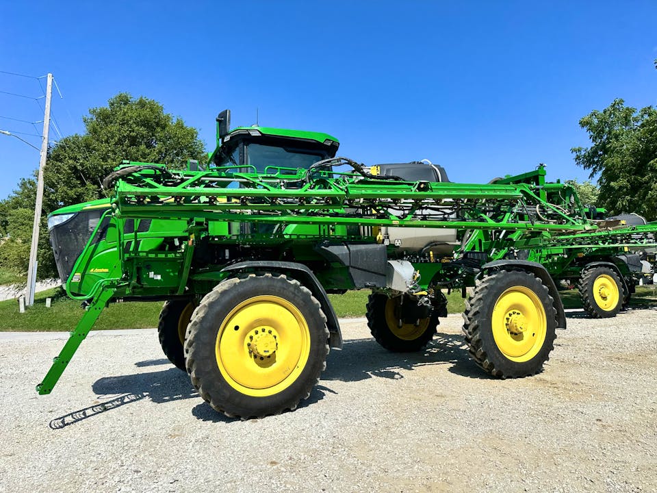 John Deere 412R