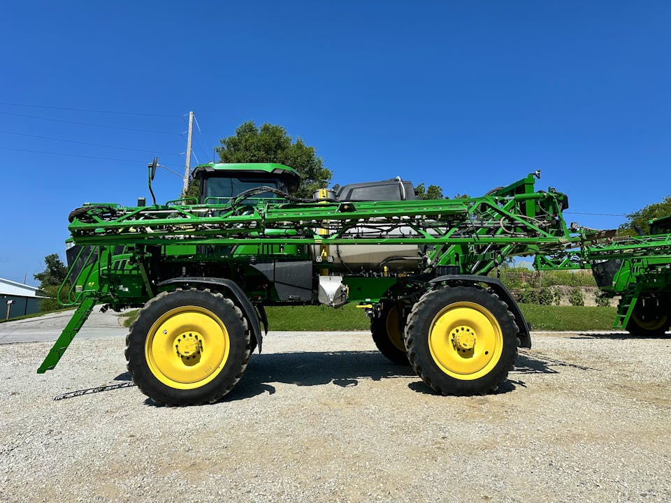John Deere 412R