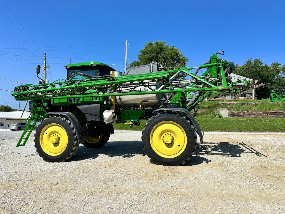 John Deere 412R