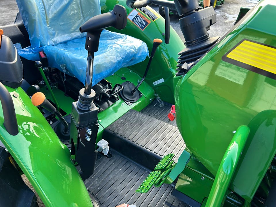 John Deere 5060E