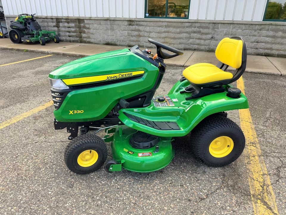 John Deere X330