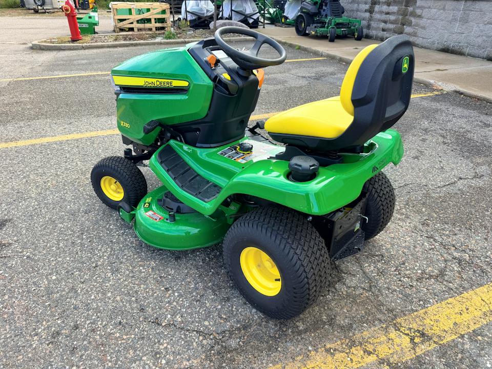 John Deere X330