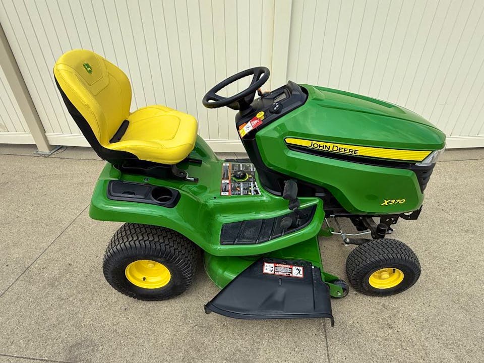 John Deere X370