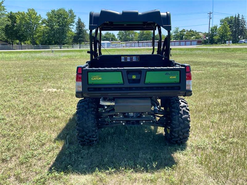 John Deere XUV825M S4