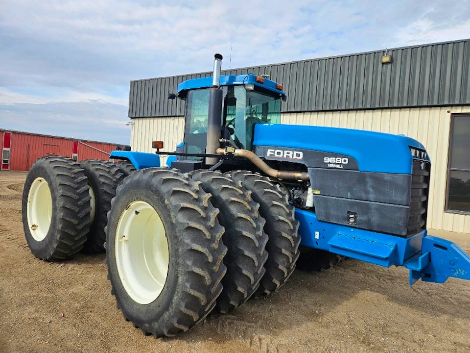 NEW HOLLAND 9680