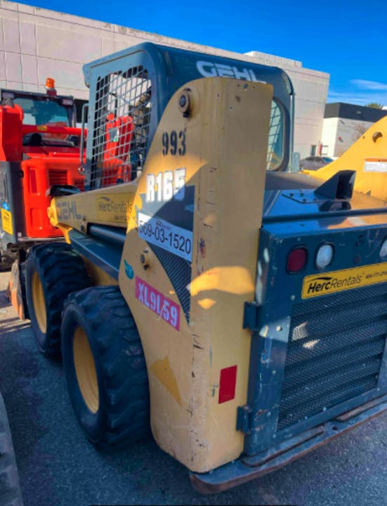 Gehl R165