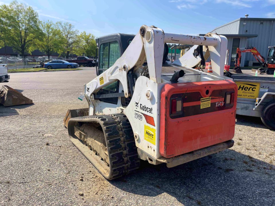 Bobcat T740