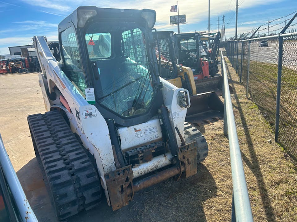 Bobcat T740