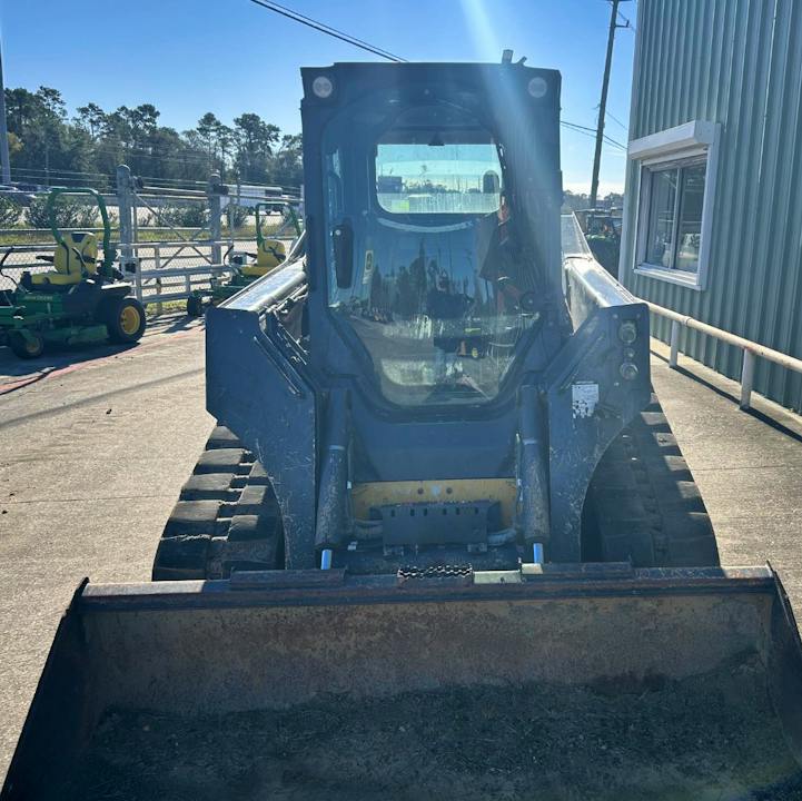 John Deere 325G