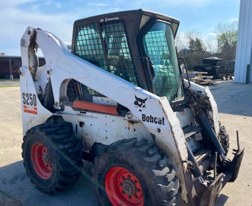 BOBCAT S250